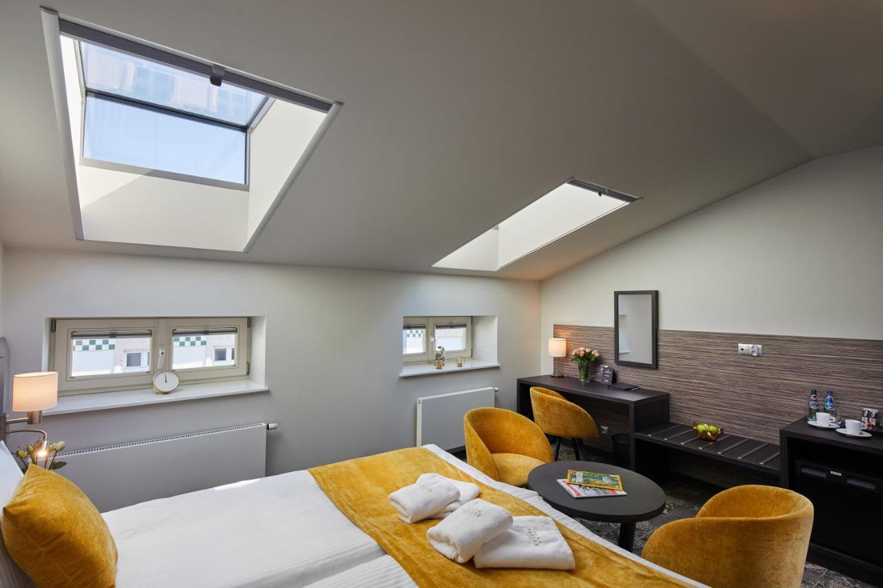 Hotel Estera